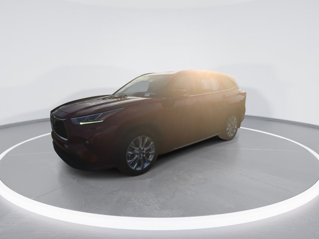 Used 2022 Ruby Flare Pearl Toyota Limited image 4