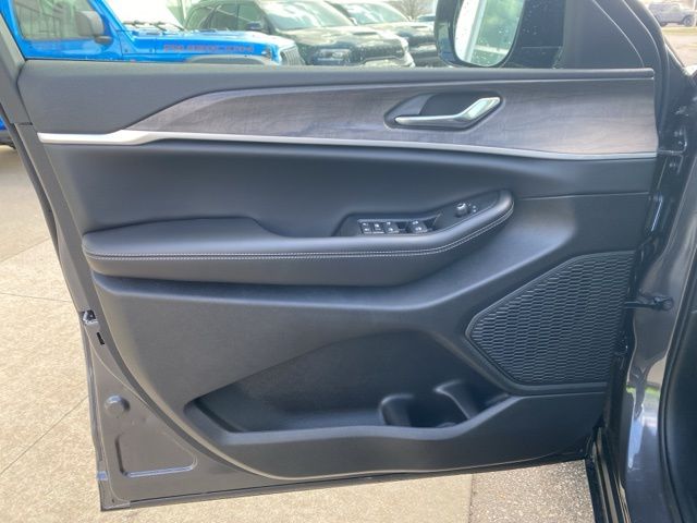 2026 Jeep Grand Cherokee L Laredo - Baltic Gray Metallic Clearcoat exterior view 10