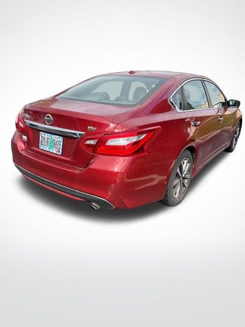 2017 Nissan Altima 2.5 SV 5