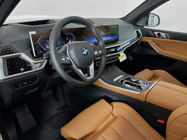 2025 BMW X5 xDrive50e 9