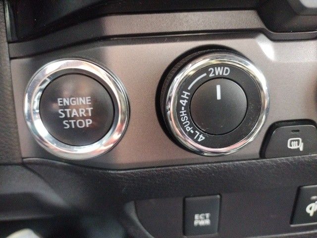 2017 Toyota Tacoma TRD Off-Road photo