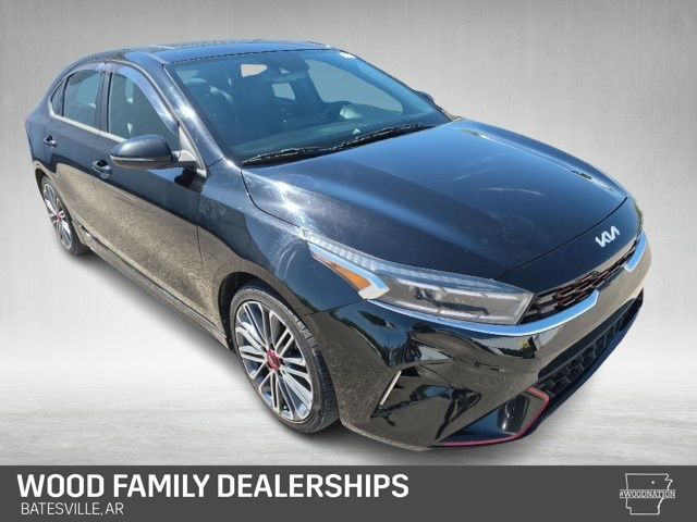 Aurora Black Pearl 2022 Kia Forte Sedan Front-Wheel Drive 6-Speed Manual