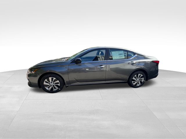 2025 Gun Metallic Nissan Altima 2.5 S FWD Sedan