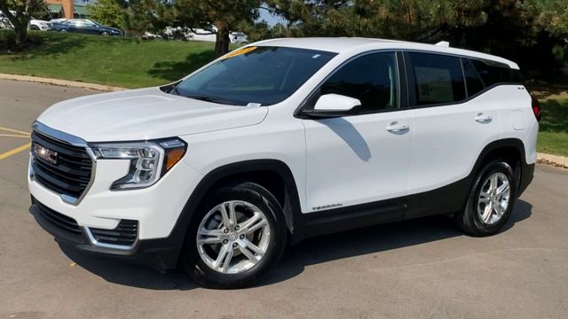 2022 GMC Terrain SLE 4