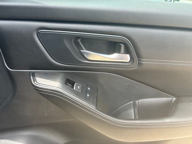 2024 Nissan Rogue SL Blue at Royal Nissan