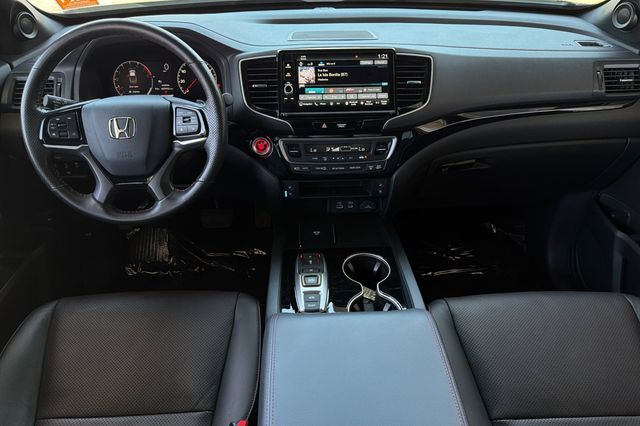 Used 2025 Honda Ridgeline Truck