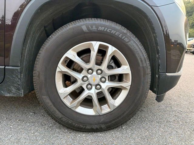 2021 Chevrolet Traverse LT Red at Bob Ruth Ford