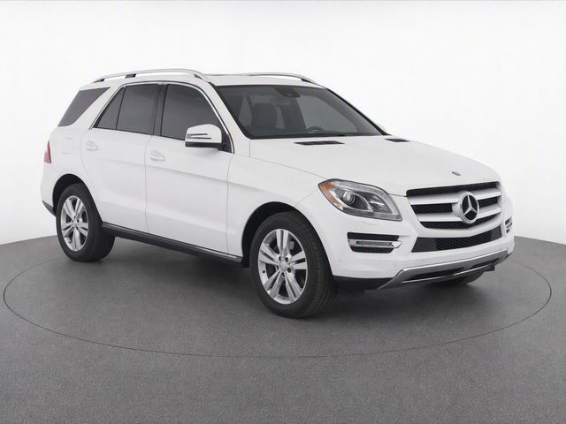 White 2016 Mercedes-Benz GL-Class SUV / Crossover All-Wheel Drive 7-Speed Automatic