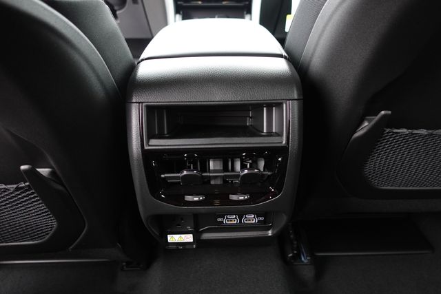 new 2025 Jeep Grand Cherokee car, priced at $37,275