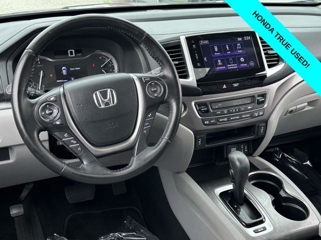 Certified Used 2018  Honda EX-L image 2