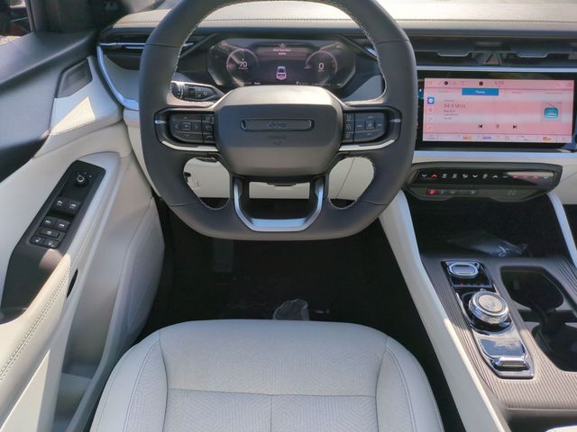 new 2026 Jeep Cherokee car, priced at $39,795