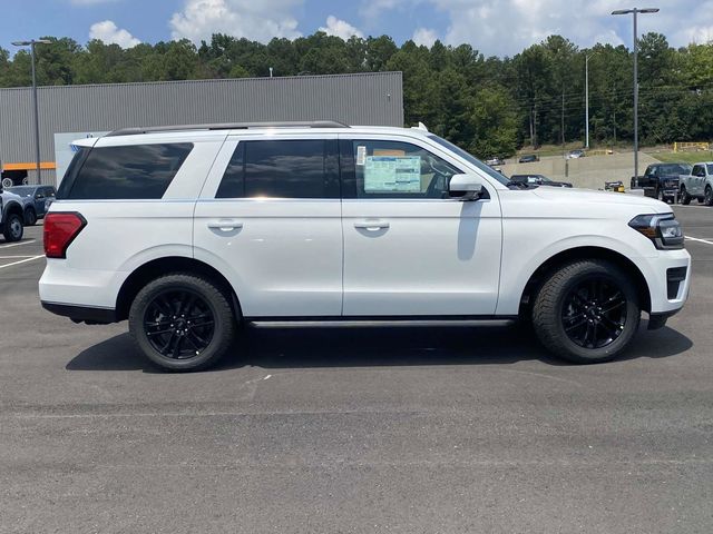 2024 Ford Expedition XLT 2