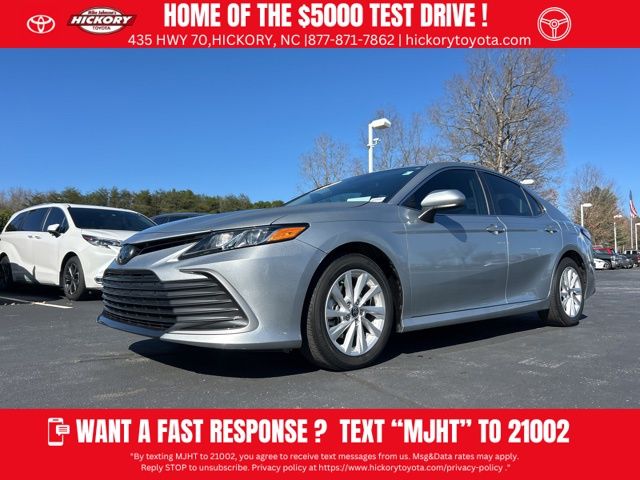 2024 Toyota Camry LE FWD