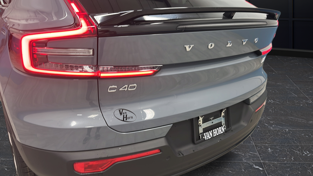 Used 2023 Thunder Gray Metallic Volvo Ultimate image 37