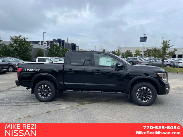 2024 Nissan Titan PRO-4X 2