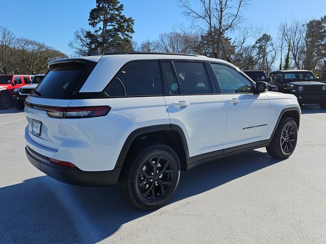 New 2025 White Jeep Altitude X image 3