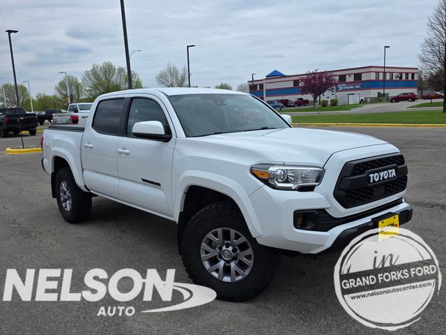 Super White 2018 Toyota Tacoma SR5 V6 Double Cab 4WD Pickup Truck Four-Wheel Drive 6-Speed Automatic
