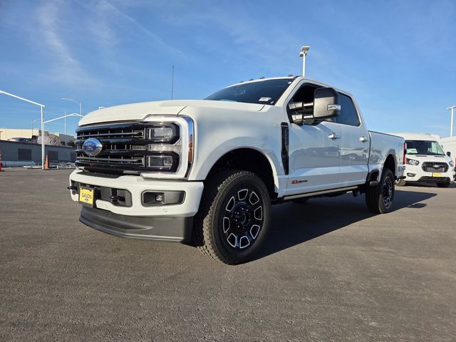 New 2025 Ford Super Duty F-350 Crew Cab Platinum