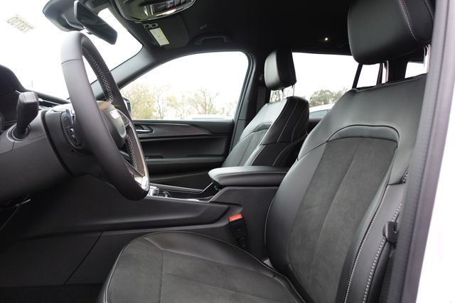 new 2025 Jeep Grand Cherokee car, priced at $37,275