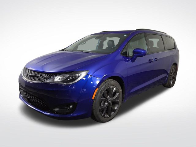 2C4RC1EG4JR351933