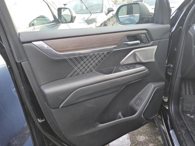 2025 GMC Acadia AWD Denali