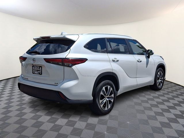 Used 2023 Toyota Highlander SUV