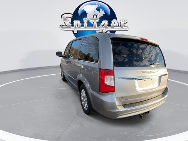 Used 2016 Silver Chrysler Touring image 7