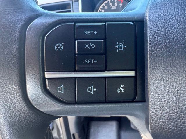 Used 2023 Silver Ford XLT image 18