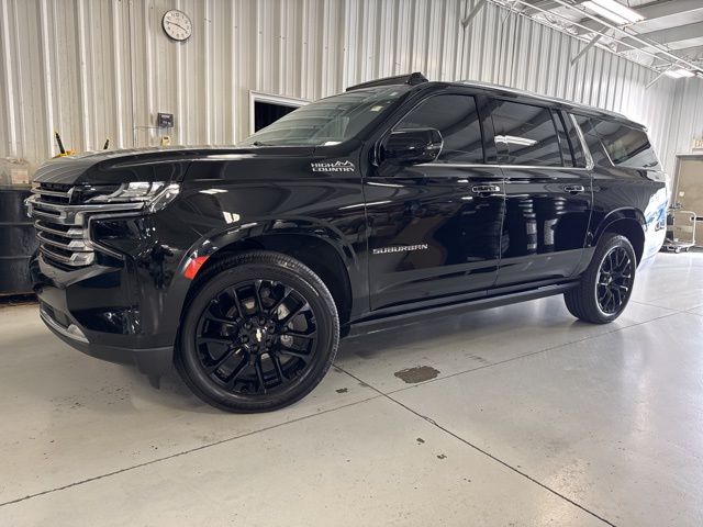 Black 2022 Chevrolet Suburban High Country 4WD SUV / Crossover Four-Wheel Drive Automatic