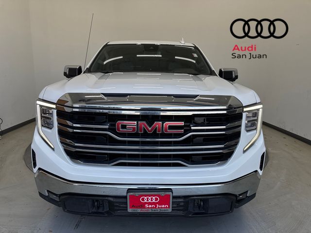 Used 2022 White GMC SLT image 2