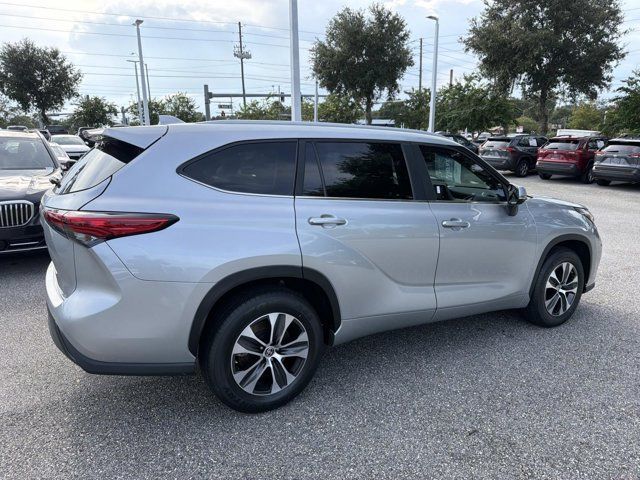 Used 2023 Toyota Highlander SUV