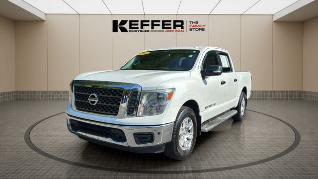 2018 Nissan Titan SV Crew Cab RWD