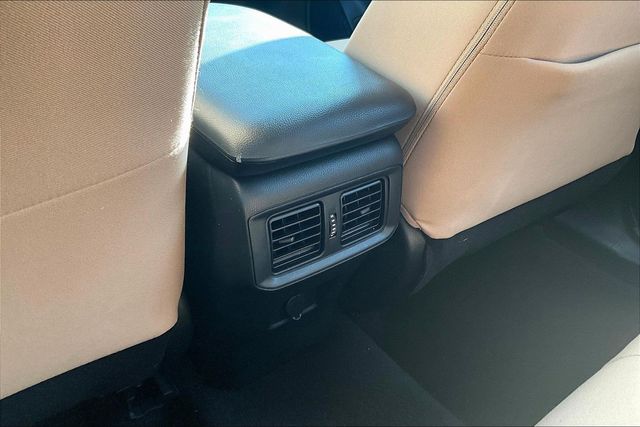 2021 Toyota RAV4 Hybrid LE - 9