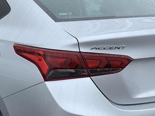 2021 Hyundai Accent SE 8