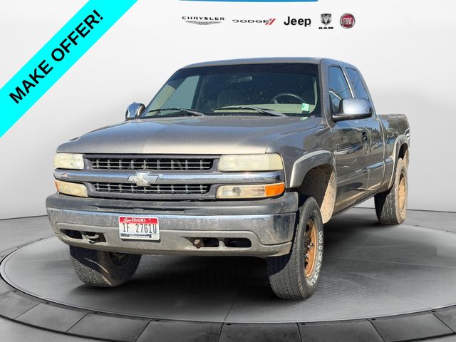 Light Pewter Metallic 2001 Chevrolet Silverado 1500 LS Extended Cab 4WD Pickup Truck Four-Wheel Drive 4-Speed Automatic Overdrive