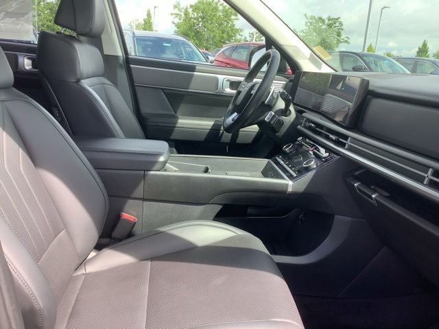 Used 2024 Phantom Black Hyundai SEL image 28