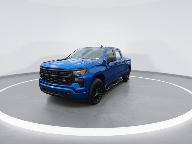 Used 2023 Blue Chevrolet Custom image 4