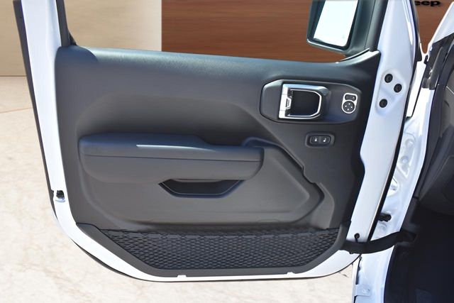 New Car 2025 Jeep Gladiator  Sport S For Sale Under $40,000 In Austin, Texas