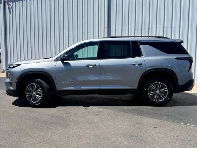 used 2024 Chevrolet Traverse car, priced at $34,187