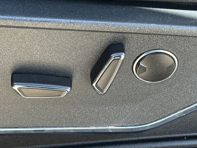 Used 2021 Black Ford Lariat image 24