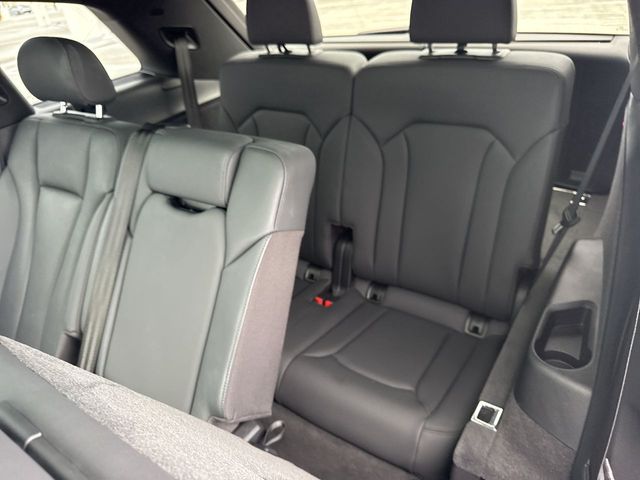 2021 Audi Q7 - $31,588