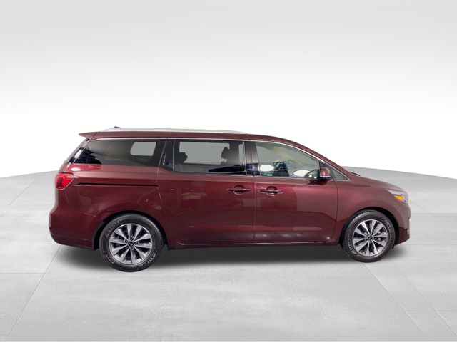 2015 Kia Sedona SX 33