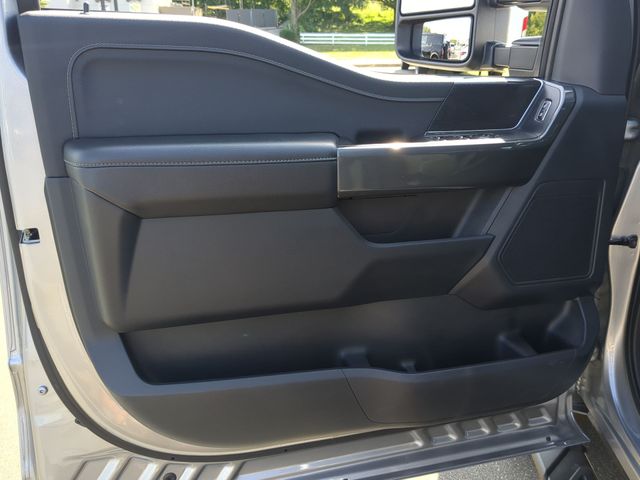 Used 2023 Silver Ford XLT image 19