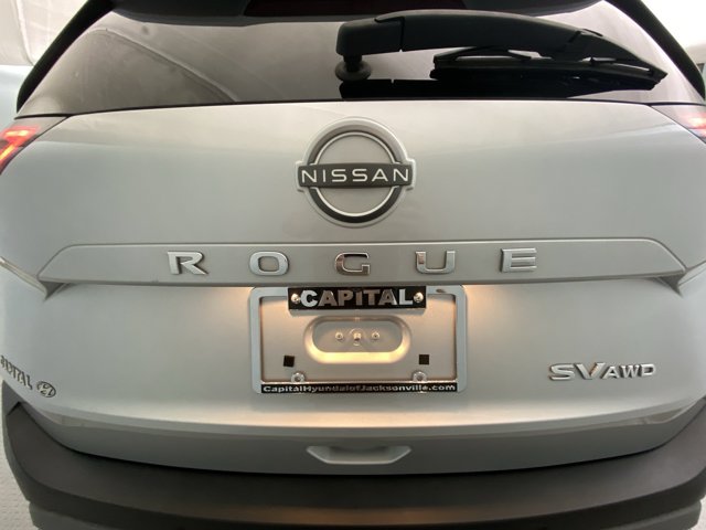 Used 2023 Silver Nissan SV image 26