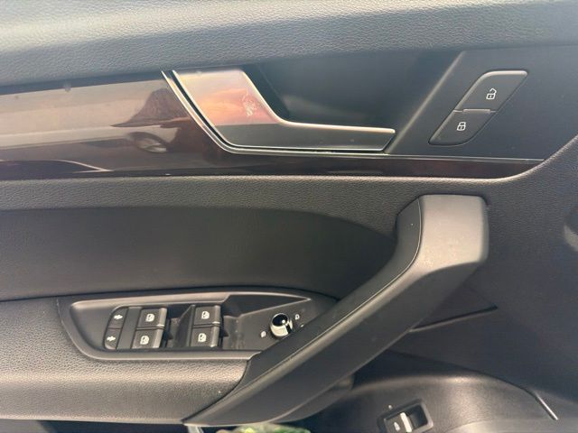 2019 Audi Q5 2.0T Prestige  at Genesis of Spring