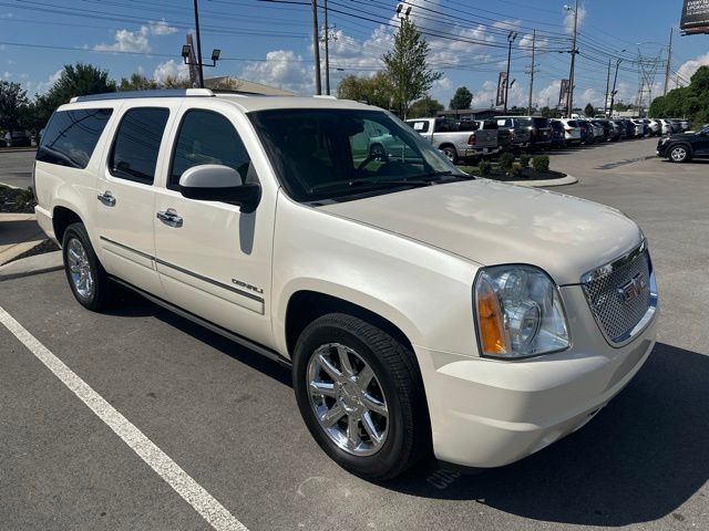 Used 2013 White GMC Denali image 2