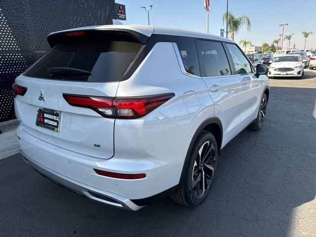 2024 Mitsubishi Outlander SE 6