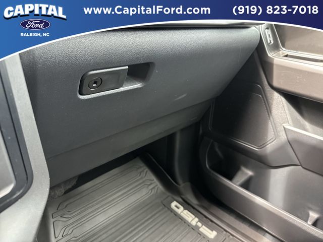 Used 2024 Black Ford XLT image 27