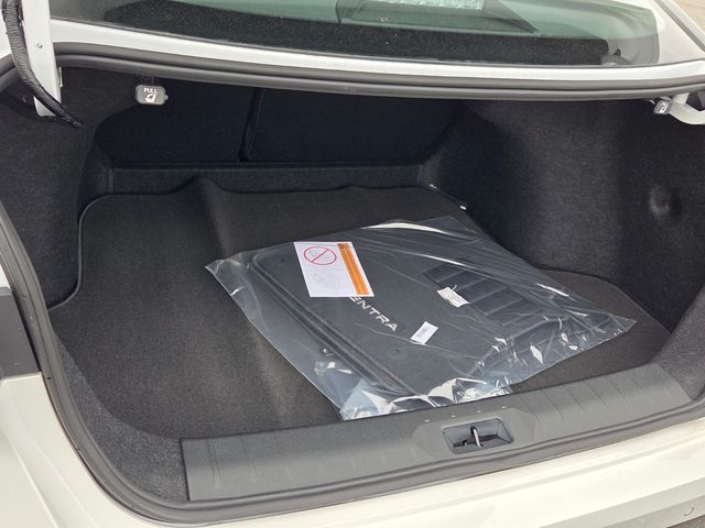 New 2026 White Nissan SR image 13