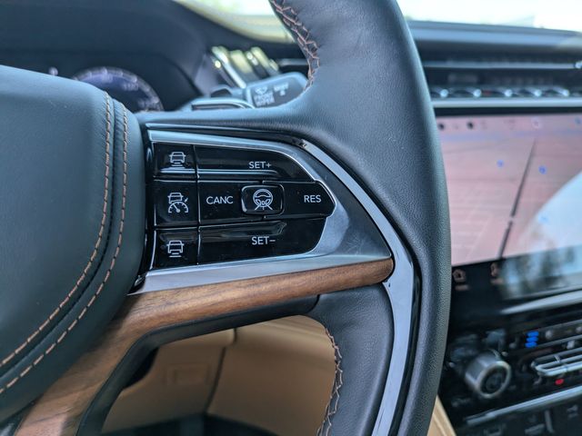 2025 Jeep Grand Cherokee L Summit Reserve 4x4